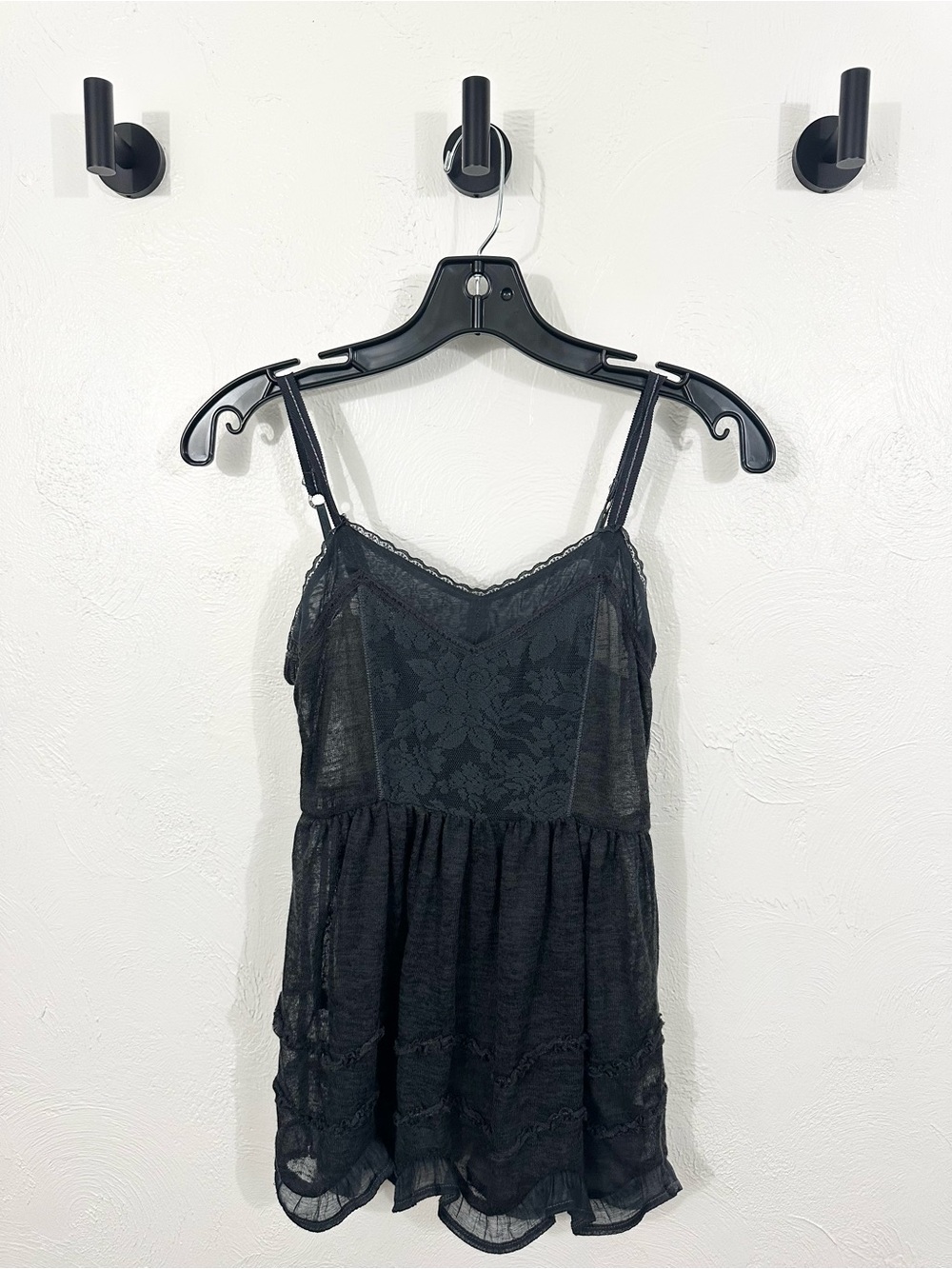 American Eagle Women's Black Lace Camisole Top